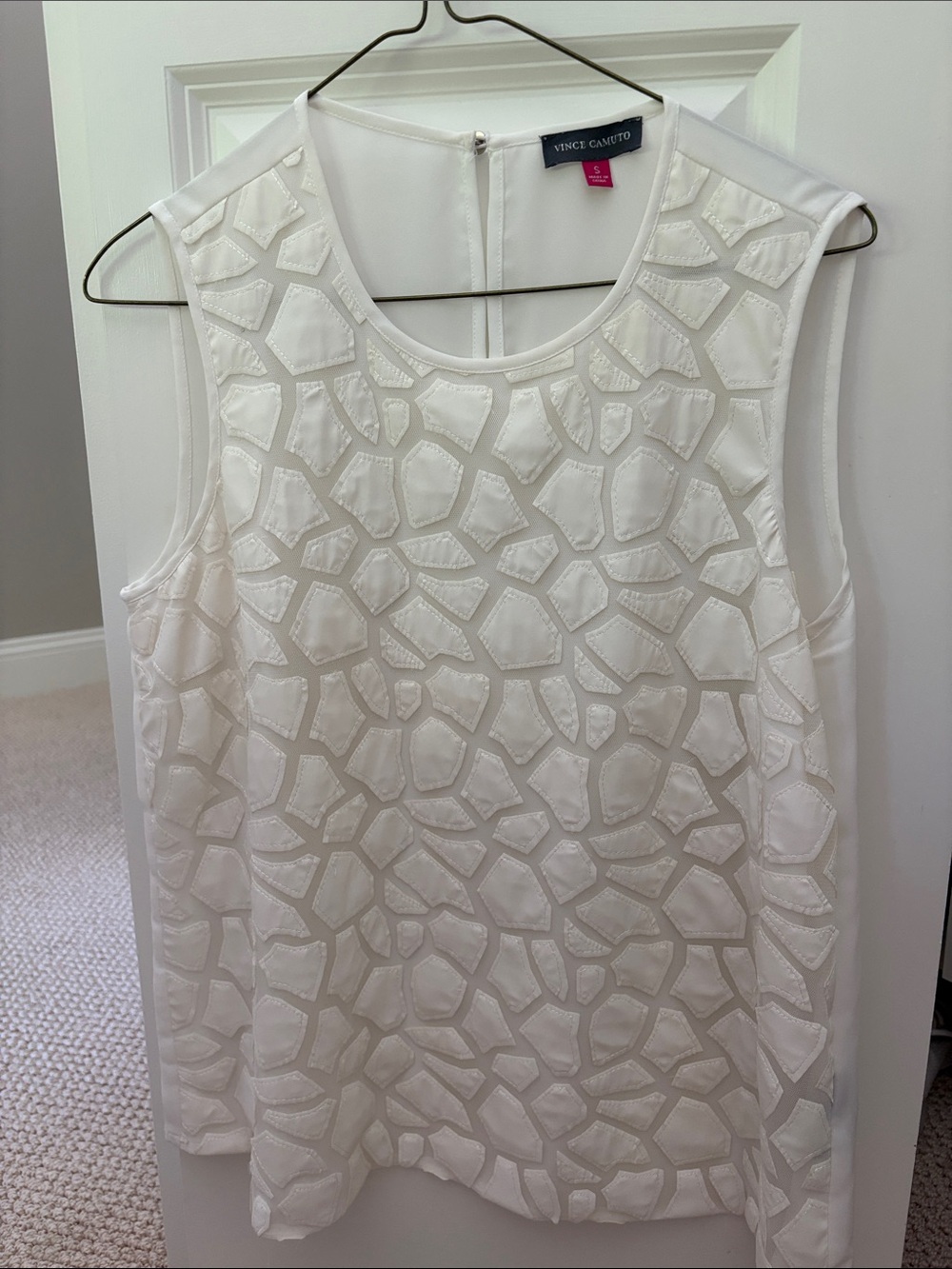 Vince Camuto White Sleeveless Mosaic Appliqué Blouse Tank